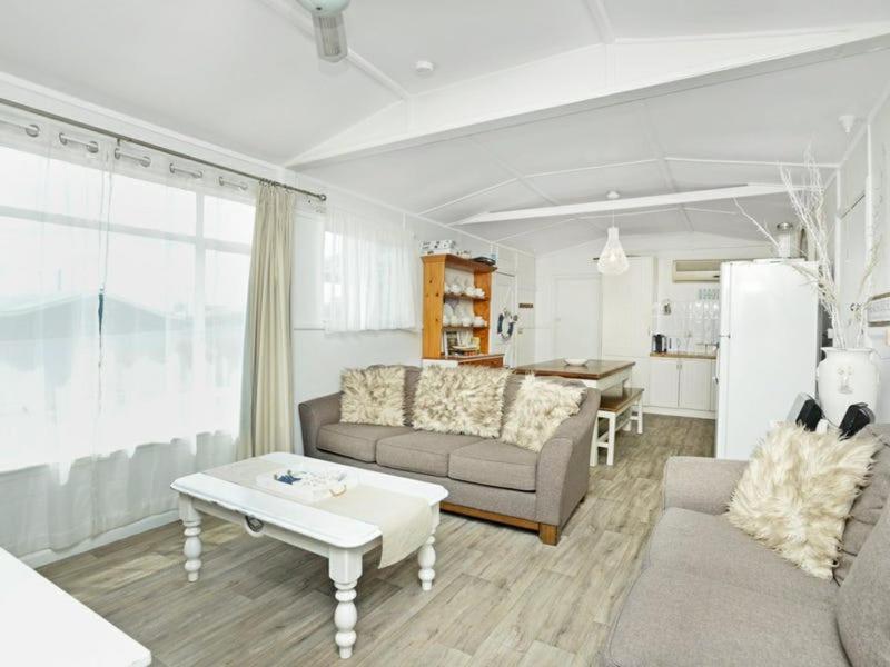 52 Albatross Ave Chiton - No Linen Included Βίλα Hayborough Εξωτερικό φωτογραφία